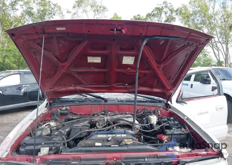 1998 Toyota 4Runner Sr5 V6 Limited from USA, damaged, VIN JT3GN87R9W0073710